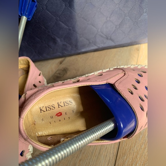 Pink Leather Kiss Kiss flats with cutout - Picture 12 of 12